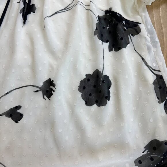 Monteau Los Angeles Blouse Floral NWT L Lined Cream Black - Picture 9 of 9